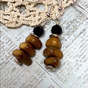 NWOT Wooden stacked earrings brown black silver